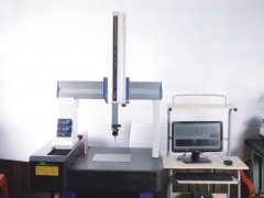 株式会社ミツトヨ製三次元測定機